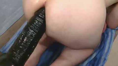 Snapshot of s_eros chatting on 02-10-25, 09:15 s_eros online show from 02-10-25, 09:15