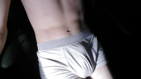 Max online show from 09-30-25, 09:42