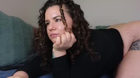 Leanne online show from 11-27-25, 12:13