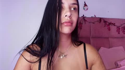 Snapshot of s_samanthax chatting on 12-22-24, 09:22 Samantha online show from 12-22-24, 09:22