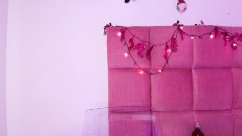 Snapshot of s_samanthax chatting on 12-30-24, 09:27 Samantha online show from 12-30-24, 09:27