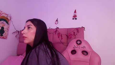 Snapshot of s_samanthax chatting on 01-04-25, 03:07 Samantha online show from 01-04-25, 03:07