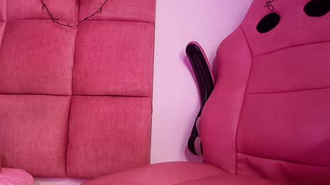 Snapshot of s_samanthax chatting on 01-04-25, 06:09 Samantha online show from 01-04-25, 06:09