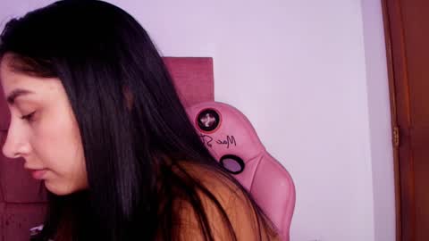 Snapshot of s_samanthax chatting on 02-01-25, 09:21 Samantha online show from 02-01-25, 09:21