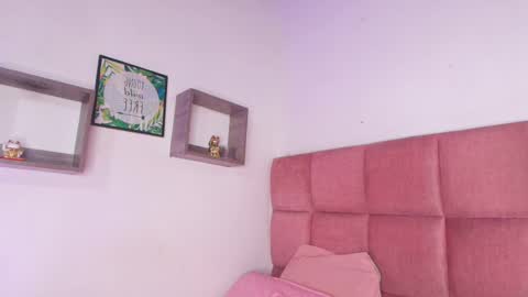 Snapshot of s_samanthax chatting on 02-12-25, 03:18 Samantha online show from 02-12-25, 03:18