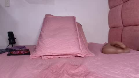 Snapshot of s_samanthax chatting on 03-05-25, 06:12 Samantha online show from 03-05-25, 06:12