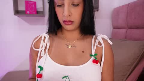 Snapshot of s_samanthax chatting on 10-09-25, 03:15 Samantha online show from 10-09-25, 03:15