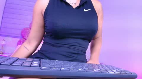 Snapshot of s_samanthax chatting on 11-08-25, 03:07 Samantha online show from 11-08-25, 03:07