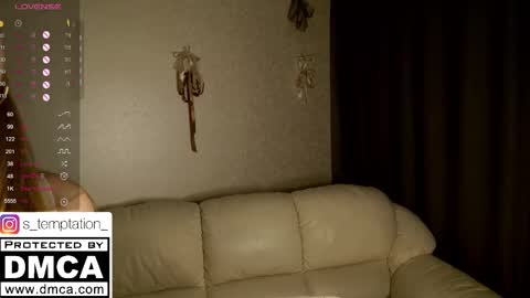 Snapshot of s_temptation chatting on 10-23-25, 10:25 Sonya online show from 10-23-25, 10:25