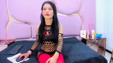 saamanthaortizz online show from 09-17-25, 06:15
