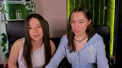 Snapshot of sabina_wul chatting on 06-27-26, 12:22 Sabina online show from 06-27-26, 12:22