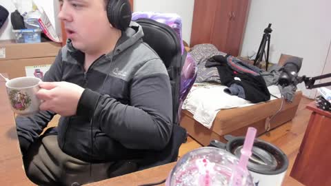 1141323  my Lord Mister Max   moms treasure online show from 12-12-24, 05:42