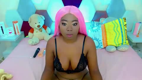 sabriana_smith1 online show from 04-11-26, 07:45