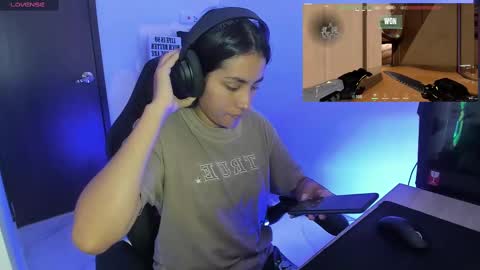 Angie  online show from 09-25-25, 04:43