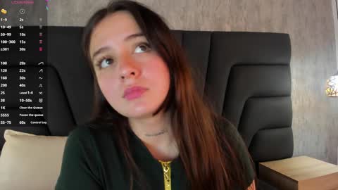 Snapshot of sabrina_lennox chatting on 02-13-25, 02:12 Sabrina Maria online show from 02-13-25, 02:12