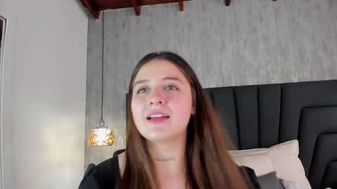 Snapshot of sabrina_lennox chatting on 02-14-25, 07:33 Sabrina Maria online show from 02-14-25, 07:33