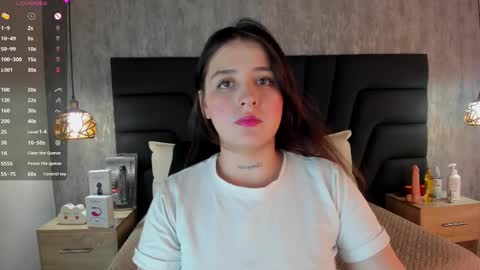Snapshot of sabrina_lennox chatting on 02-17-25, 07:53 Sabrina Maria online show from 02-17-25, 07:53