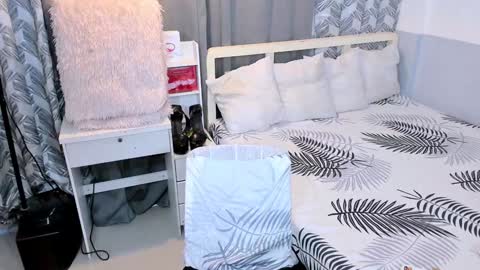 urHOT SABBY online show from 12-02-24, 05:15