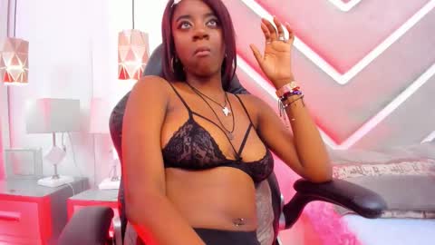 SabrinnaBrownn online show from 10-11-25, 05:50