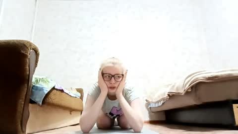 Sabrina online show from 04-13-26, 06:46