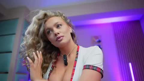 SabrinaJade online show from 05-08-26, 07:14