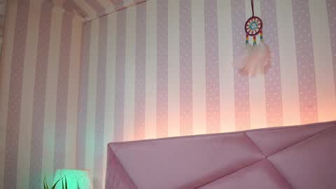  Sabrina  online show from 03-07-25, 10:43