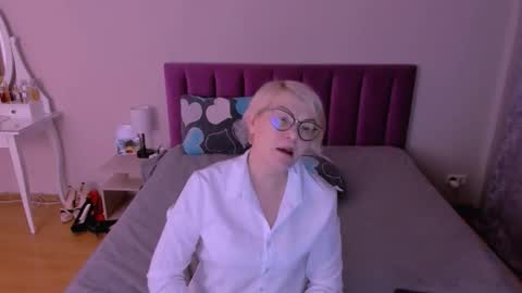 Sabrina MacMarren online show from 02-08-26, 08:34