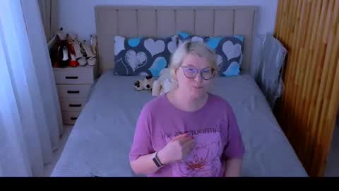 Sabrina MacMarren online show from 06-24-26, 03:55