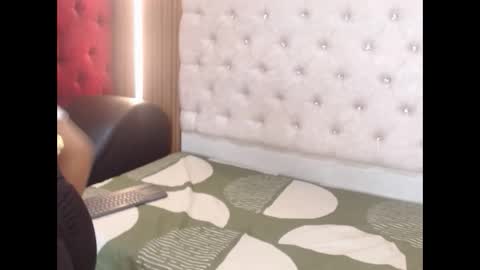 sabrinaroosa202cl online show from 10-01-25, 11:27