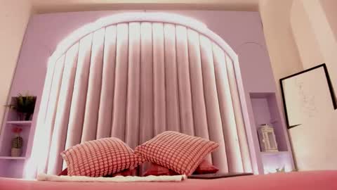 S A B R I N A  online show from 11-24-25, 11:43