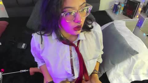 Snapshot of sabrinav_ chatting on 02-20-26, 11:22 Sabrina online show from 02-20-26, 11:22