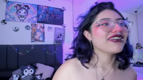 Snapshot of sabrinav_ chatting on 04-07-26, 11:21 Sabrina online show from 04-07-26, 11:21