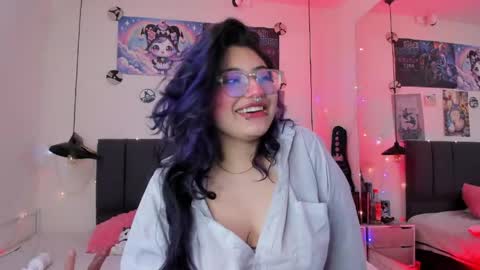 Snapshot of sabrinav_ chatting on 05-06-26, 11:26 Sabrina online show from 05-06-26, 11:26