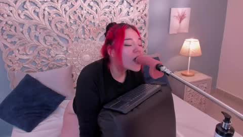 Snapshot of sabrinna_fox chatting on 05-06-26, 08:03 sabrinna online show from 05-06-26, 08:03