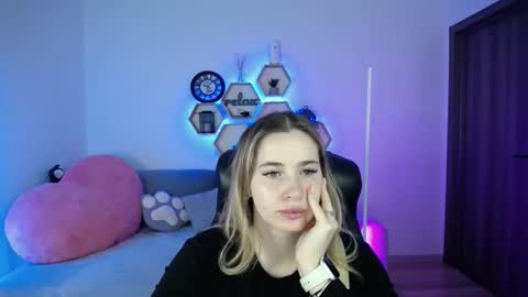 Sabrina Violet online show from 02-15-26, 09:08