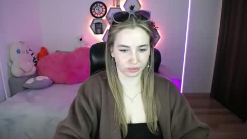 Sabrina Violet online show from 05-05-26, 08:11