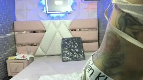 Sacha online show from 09-09-25, 03:11