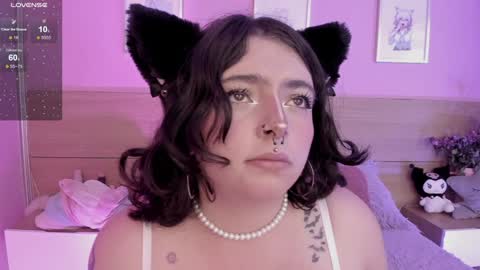 Snapshot of sachi_meow chatting on 01-30-25, 05:17 Ig online show from 01-30-25, 05:17