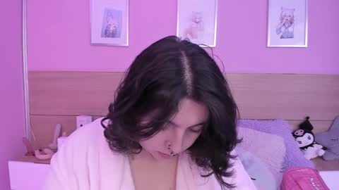 Snapshot of sachi_meow chatting on 02-06-25, 12:05 Ig online show from 02-06-25, 12:05