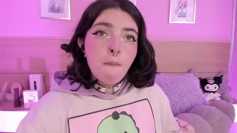 Snapshot of sachi_meow chatting on 02-20-25, 06:02 Ig online show from 02-20-25, 06:02