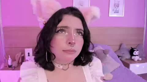 Snapshot of sachi_meow chatting on 02-24-25, 12:59 Ig online show from 02-24-25, 12:59