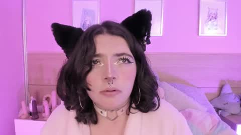 Snapshot of sachi_meow chatting on 02-27-25, 03:05 Ig online show from 02-27-25, 03:05