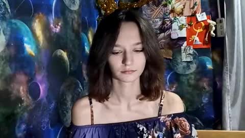 Adele online show from 03-16-26, 08:40