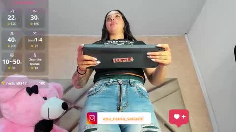 Snapshot of sadashi_moon chatting on 10-15-25, 12:22 online show from 10-15-25, 12:22