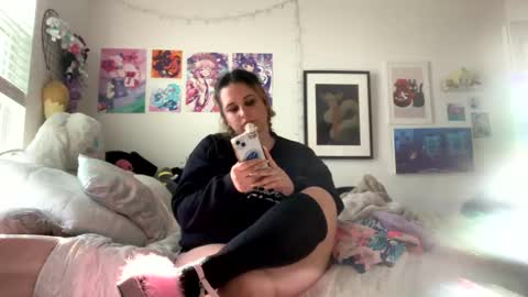 Snapshot of sadgirlsocial chatting on 10-13-25, 08:53 sweet angel baby online show from 10-13-25, 08:53