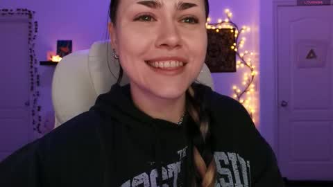 Snapshot of sadierenee96 chatting on 02-13-26, 12:17 Sadie Renee online show from 02-13-26, 12:17