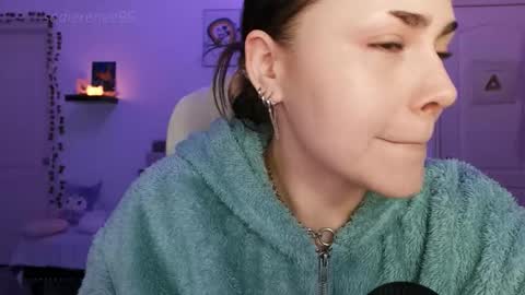 Snapshot of sadierenee96 chatting on 02-21-26, 12:55 Sadie Renee online show from 02-21-26, 12:55