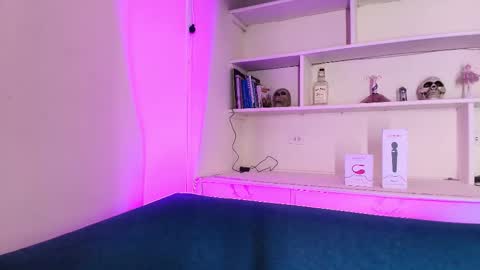 Cami online show from 11-28-25, 07:49