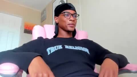 Saeonyx online show from 04-24-26, 02:30