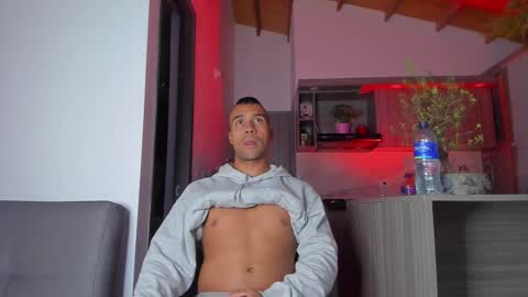 Snapshot of sag_1998 chatting on 12-10-24, 06:11 Sag online show from 12-10-24, 06:11